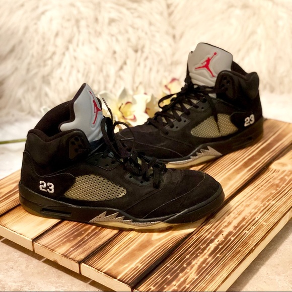 SOLD 𝕁𝕠𝕣𝕕𝕒𝕟 ℝ𝕖𝕥𝕣𝕠𝕤 𝟝’𝕤 - Picture 2 of 2